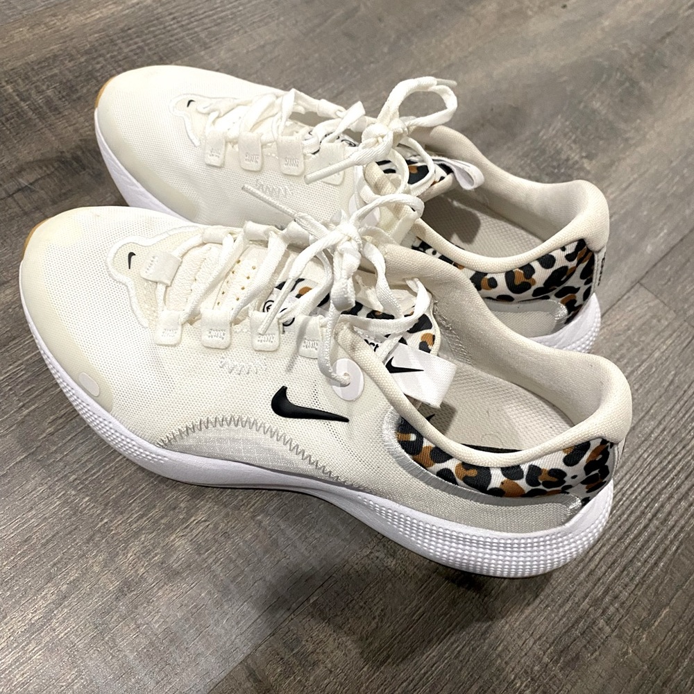 *LIKE NEW* Nike React